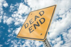 Sign marking a dead end.