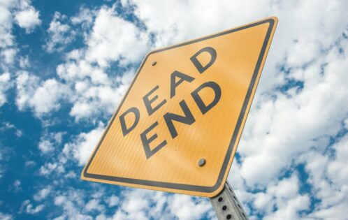 Sign marking a dead end.